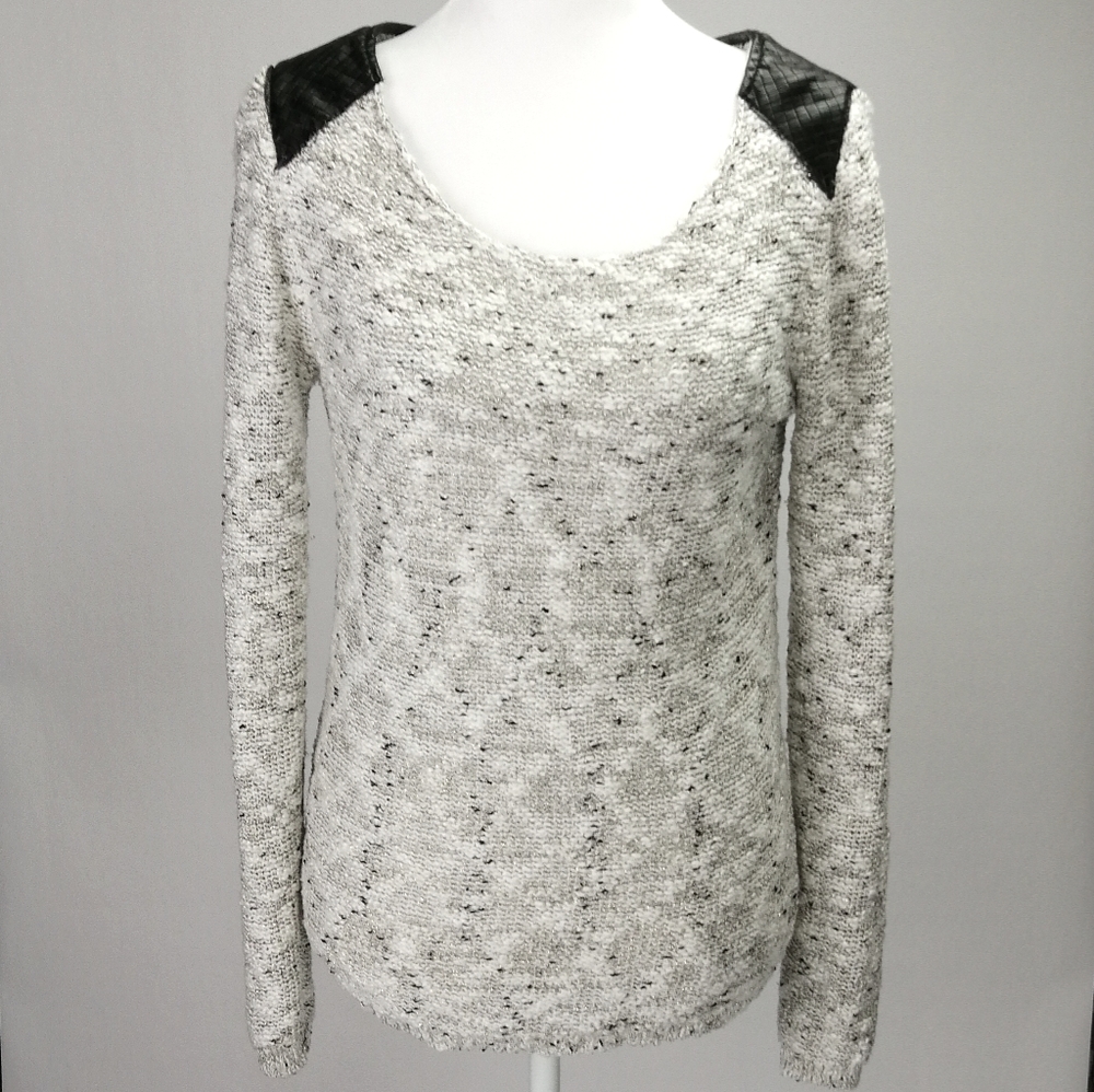 Charming Charlie Size Medium Sweater